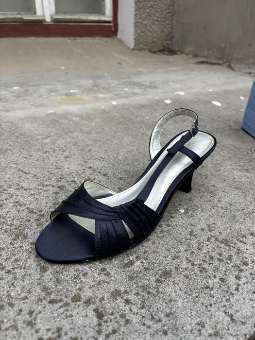 Официални сандали