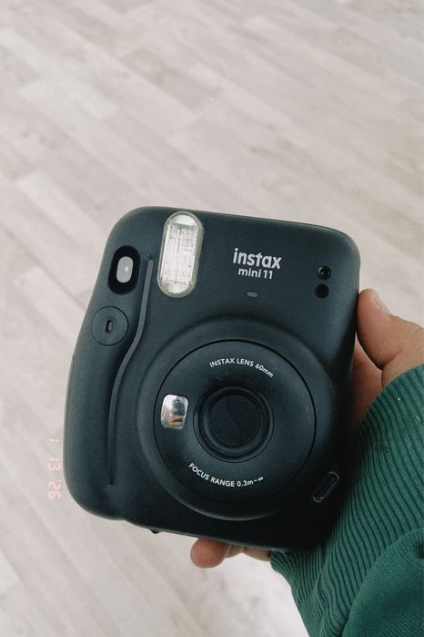 Фотоаппарат instax mini 11
