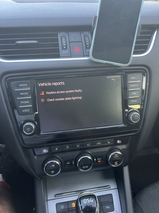 Vand skoda octavia 3 sau schimb cu logan pe gpl