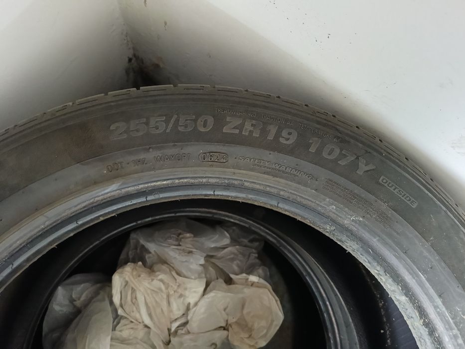 Продам шины r19 стояли на БМВ
