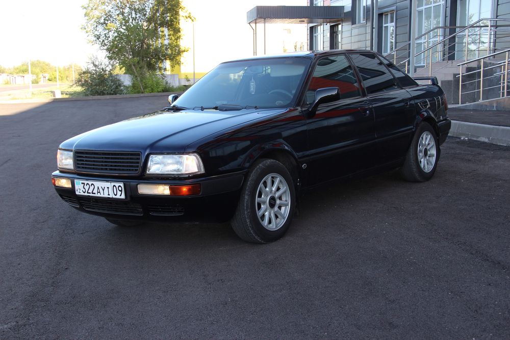 Продам AUDI 2,6 объем 1994 года