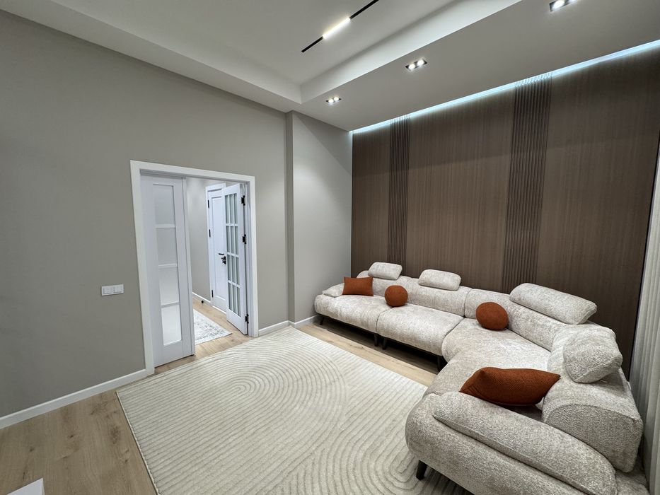 Продам  2 ком/4/14  в ж/к Oz mahal