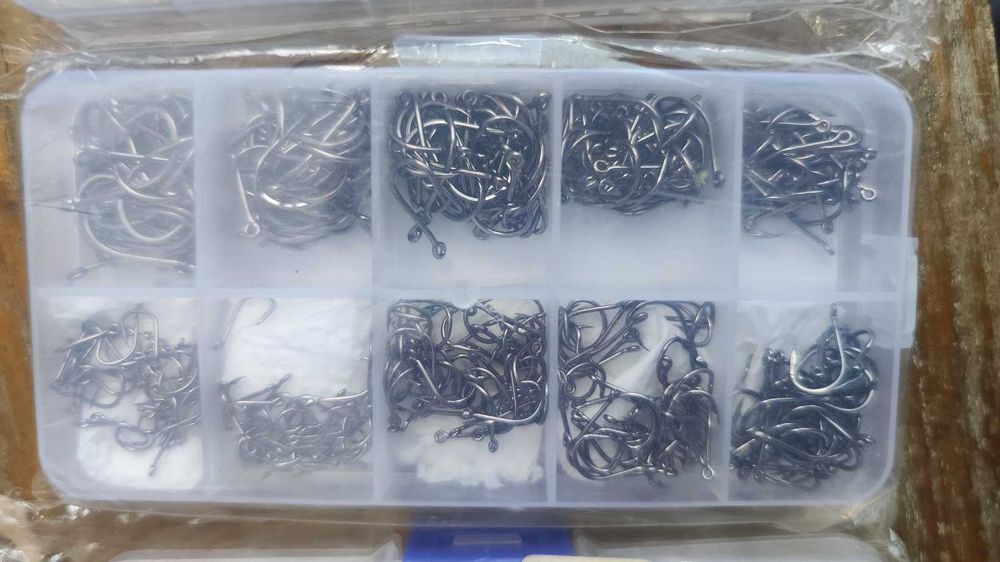 Куки за риболов 400 и 500 броя