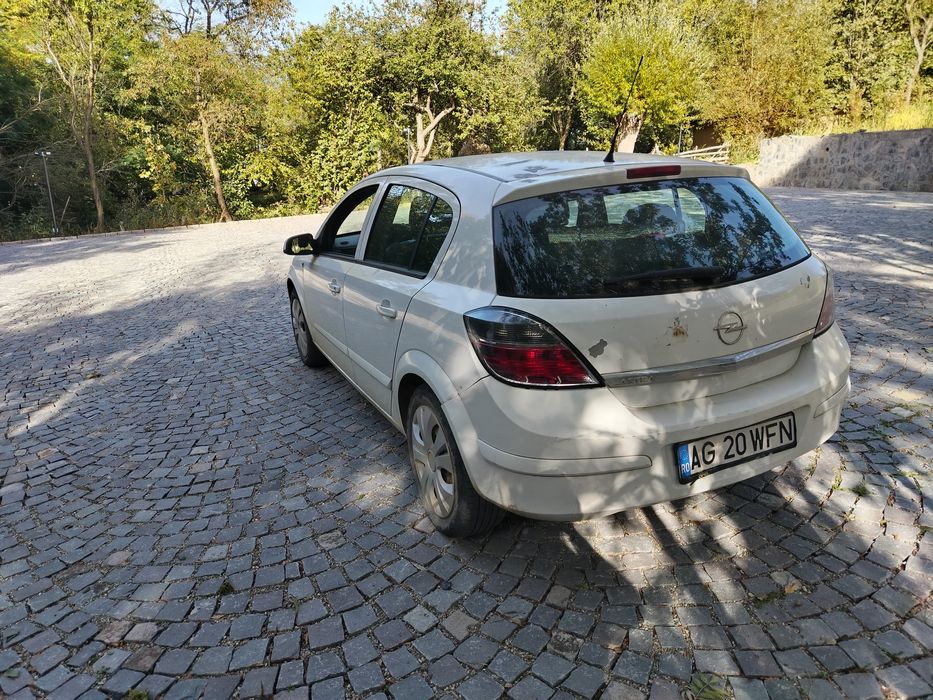 Vând Opel Astra H