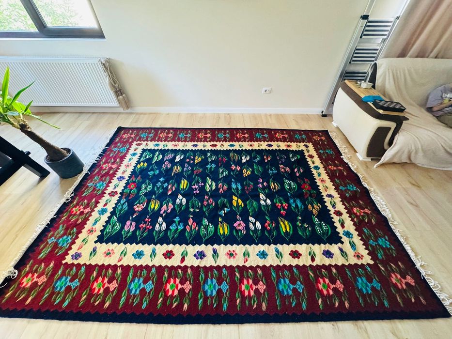 Covor oltenesc autentic din lână – 290 x 205 cm