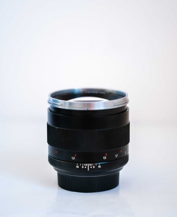 Obiectiv Superb Zeiss Planar T* 85mm f 1.4 ZE - Canon EF
