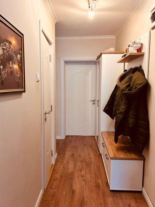 Тристаен апартамент с АКТ 16 в ж.к Възраждане