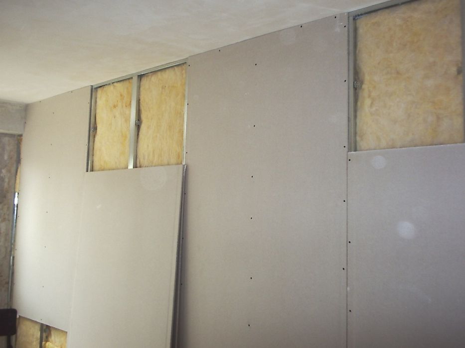 Безпрахово шлайфане,шкурене,гипскартон,боя,саниране,вътрешни и външни.