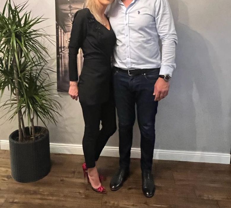 Vand rochii aproape noi marimea S!!