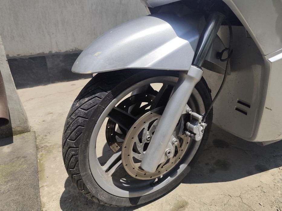 Scuter Kymco people s 250 (2007)
