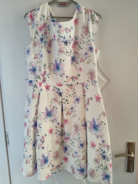 Нова рокля с коланче