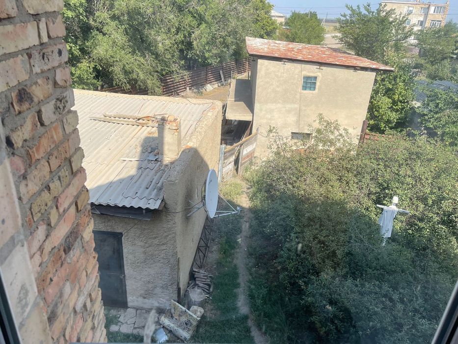 СРОЧНО!!!Продается двухэтажный  дом в городе Абае на баме