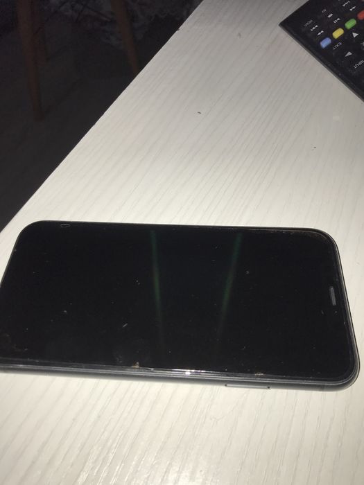 Iphon 11 состаяние харашоый дисплей оригинал