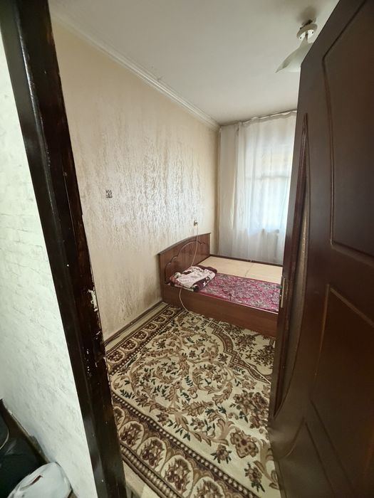 Ижарага 1.хонали кадишева бозор олдида