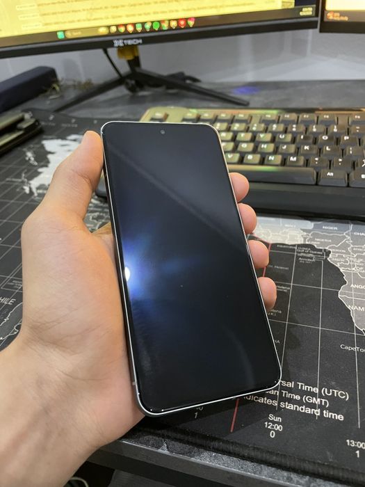 Google Pixel 8 USA Gray