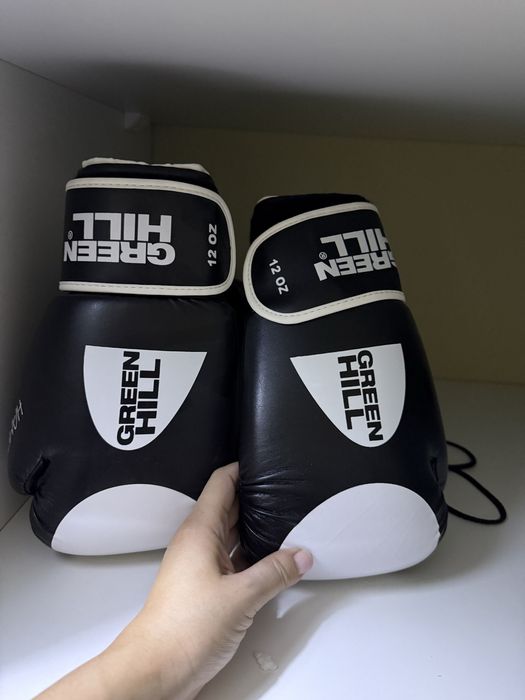 Перчатки боксерские