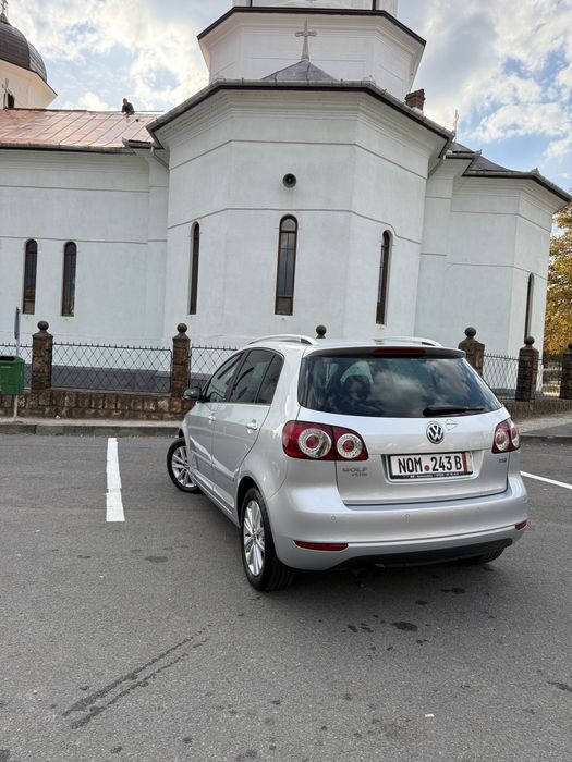 VOLKSWAGEN Golf Plus 2011 — imagine 4