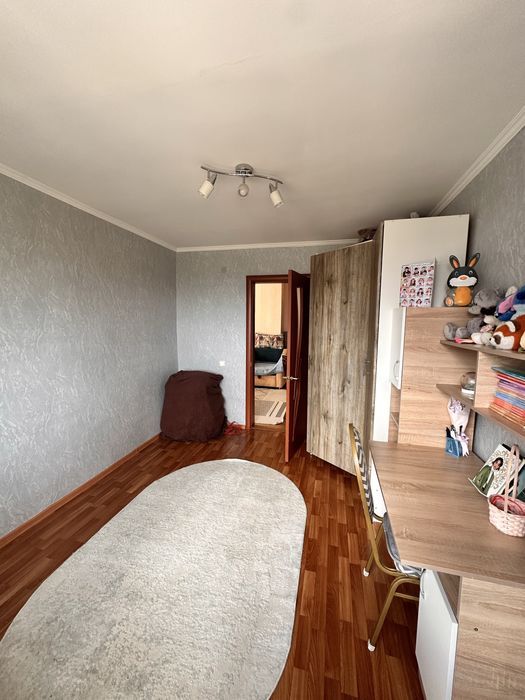 Продам теплую 3-комнатную квартиру