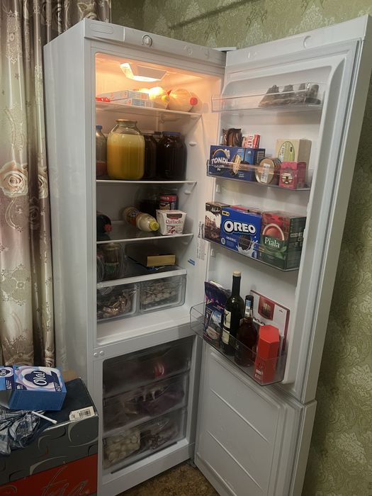 Холодильник новый