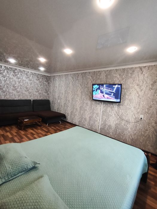 1ая. Чисто! Всё есть! Не для компаний!