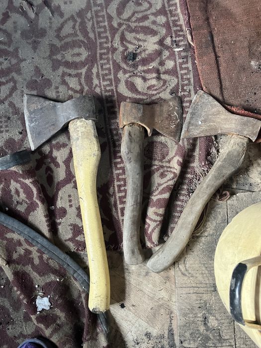 Продам топоры, живём на электротоварах