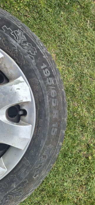 Set jante+anvelope iarna 195/65/15