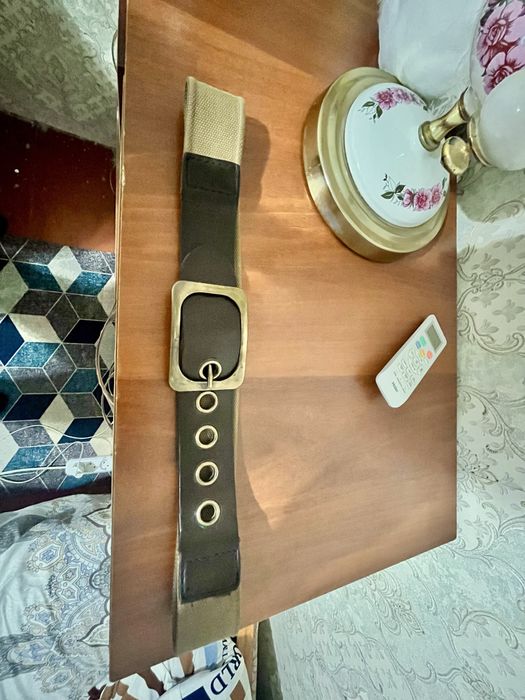 Ремень  кожаный.