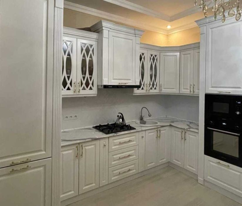 Oshhona mebeli neoklassika