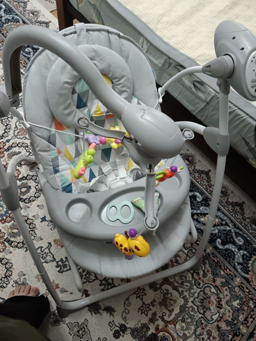 Шезлонг детский почти новый