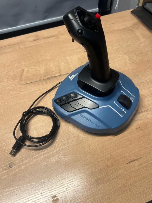 Продам Игровой контроллер