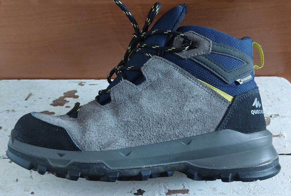 Bocanci MH500 m38, proveniți de la Decathlon.