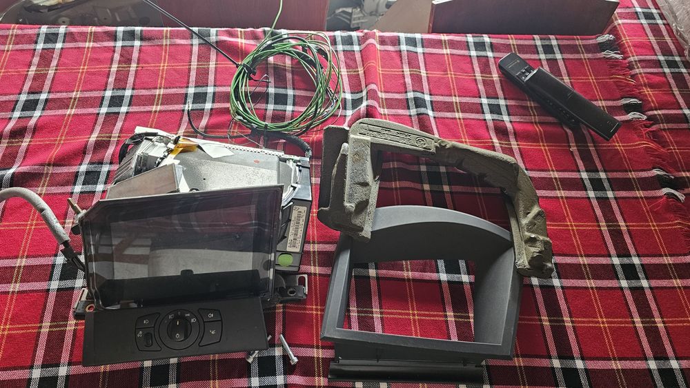 Head Up Display BMW E60/61 3бр. Пълен Комплект