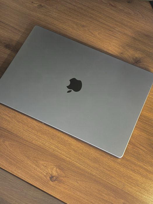 Apple MacBook Pro 16 M1 pro 16gb/1tb