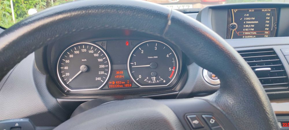 BMW 1 Series 2010 — imagine 3