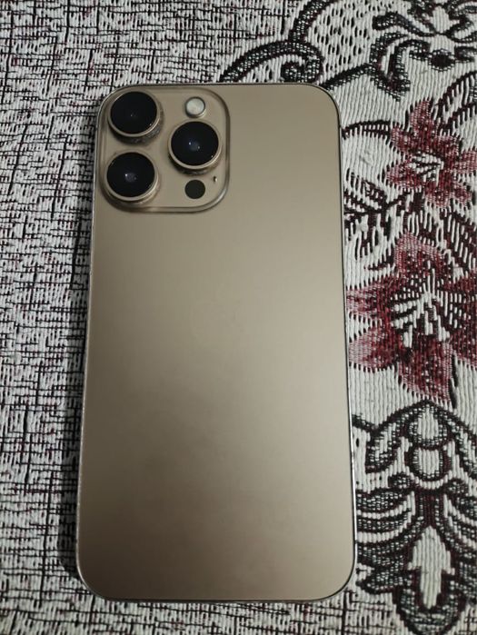 Продам. айфон 70 000