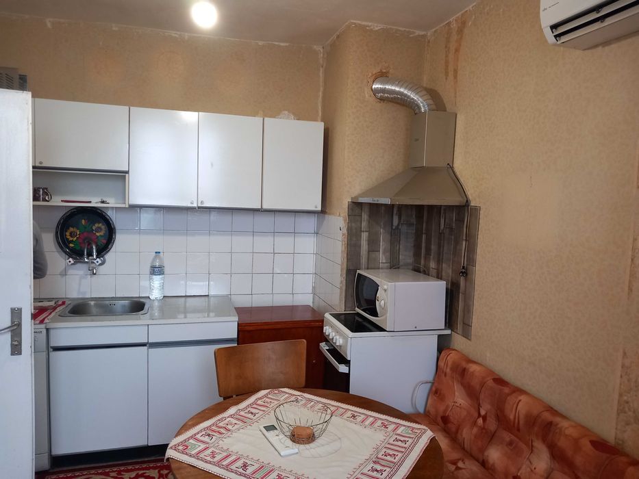 Двустаен тухлен