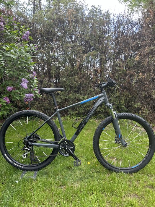 Cube Aim Race 27.5 цола М 3х8 Asera