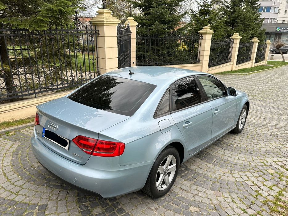 Audi A4 b8 , 2.0 TDI , An 2010