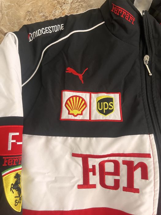 Puma Ferrari спортно яке