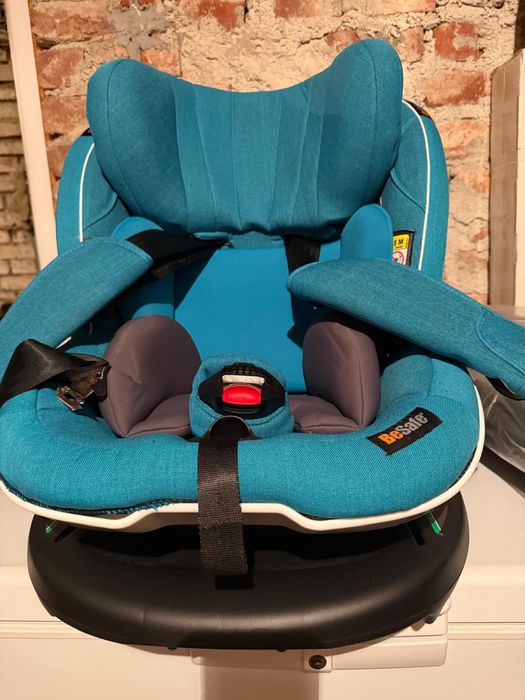 Scaun NOU auto pentr copii BeSafe iZi Modular X1 i-Size, 6 luni- 4 ani