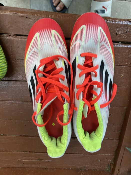 Vand ghete fotbal diferite modele