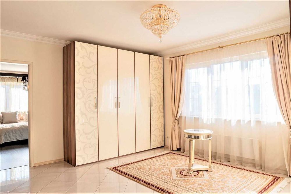 Продава се Тристаен апартамент в София, Лозенец - 147 кв.м за 1429 €/кв.м - Снимка #5