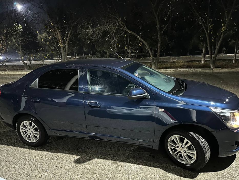 Срочно продается Chevrolet Cobalt, 2023-24, цвет Jet Blue, 4-поз, А-Т