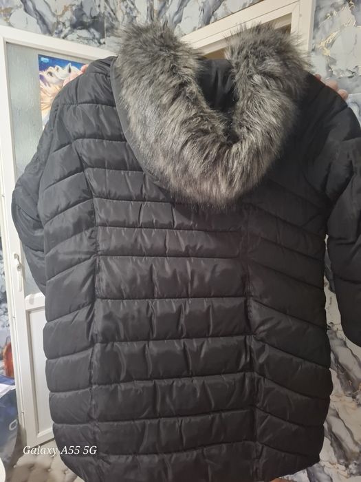 Продам зимнюю куртку