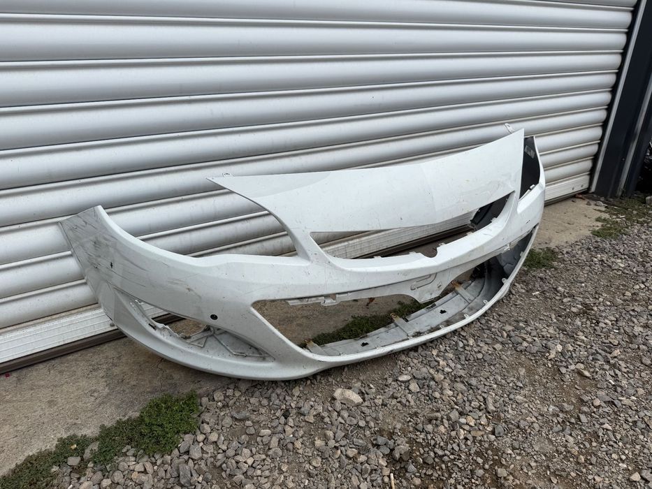 Предна броня за Opel Astra J (2009-2013)