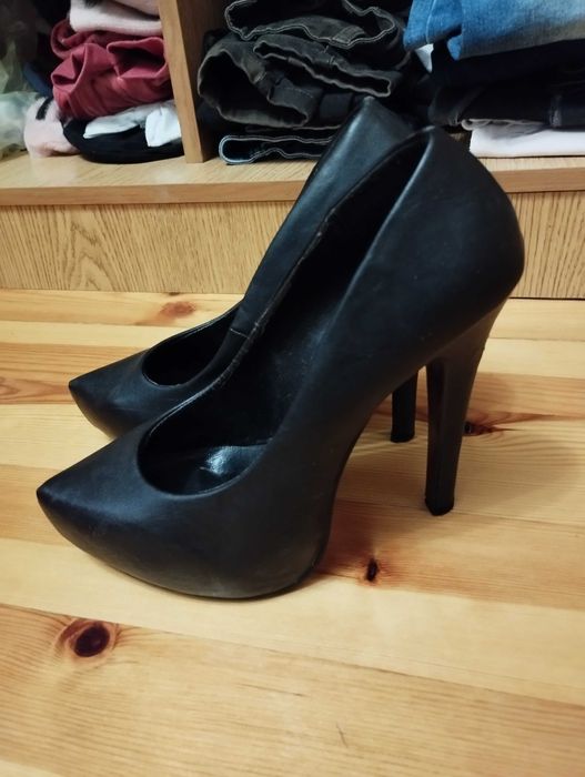 Дамски официални обувки 38 номер