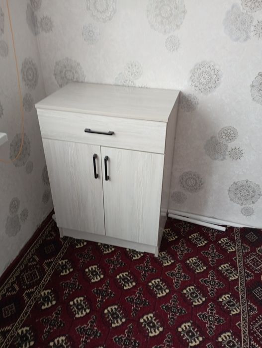 Шкафчик сатылады