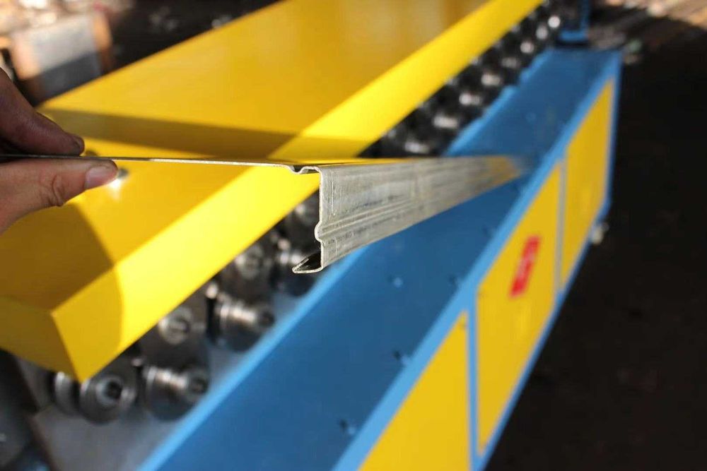 Станок для формования фланцев с общей пластиной TD-12,15