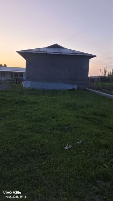 Yer sotiladi Shaxarga yaqin