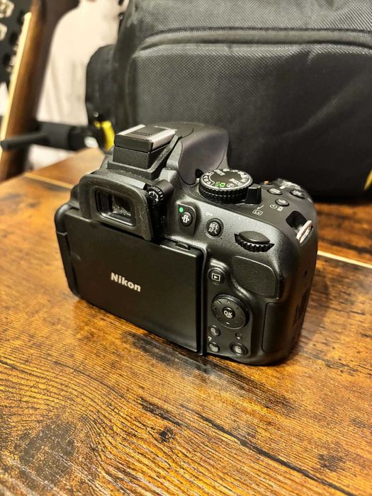 Nikon D5200 + Обектив + Аксесоари